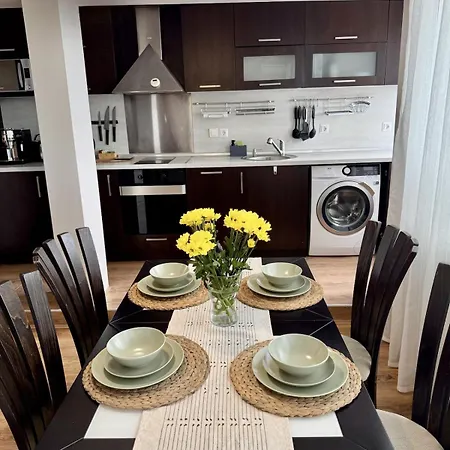 Spacious And Stylish Near The Center * Варна